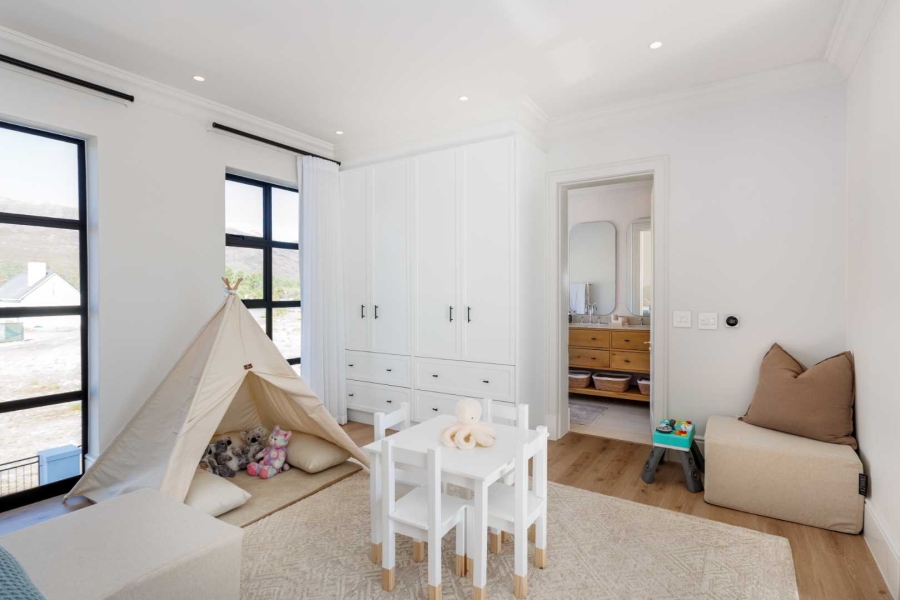 8 Bedroom Property for Sale in Val De Vie Estate Western Cape